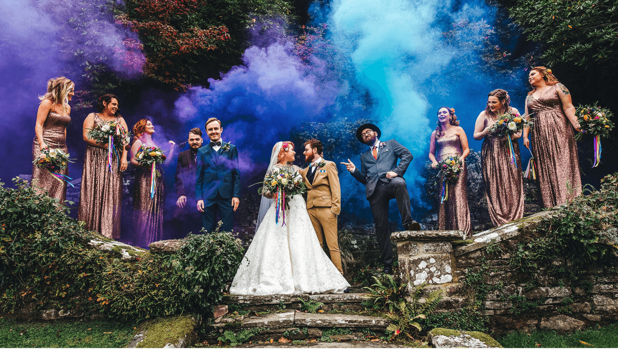 How to Use Smoke Bombs for Weddings, Gender Reveals, and Photoshoots