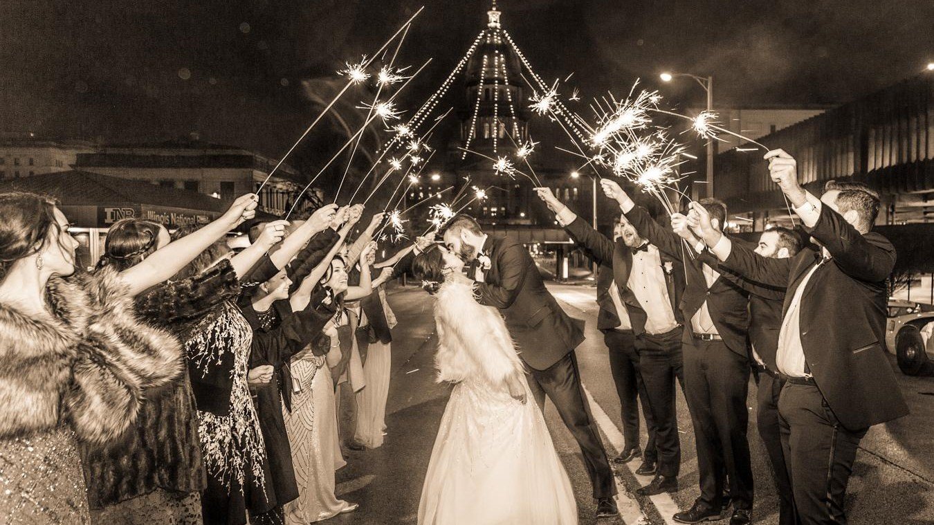 What to Consider for a Wedding Sparkler Send-Off